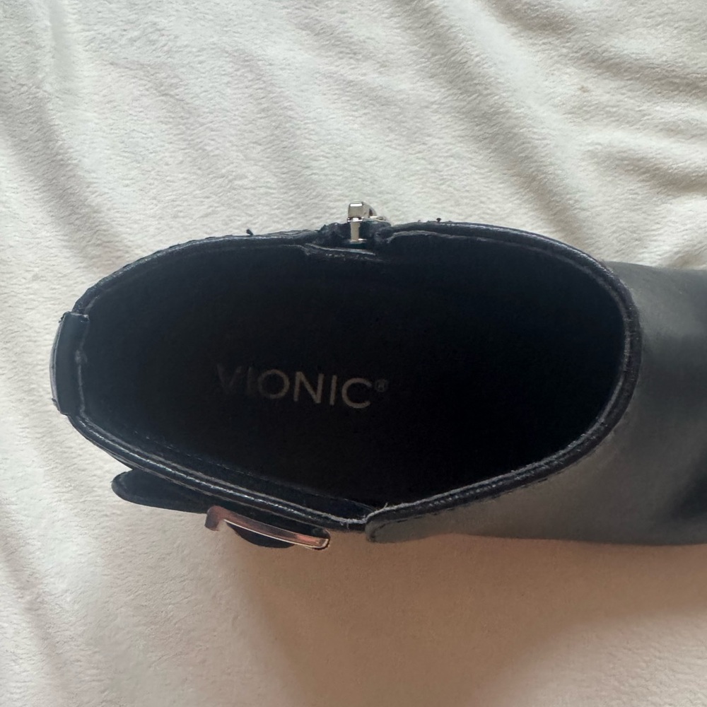 Vionic heeled booties - Picture 10 of 11